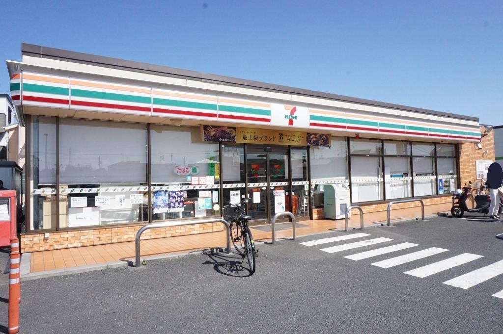 コンビニ　セブンイレブン 足立東伊興1丁目店（コンビニ）まで597m