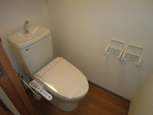 トイレ　シャワー付トイレ