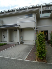 エントランス　建物の内部です