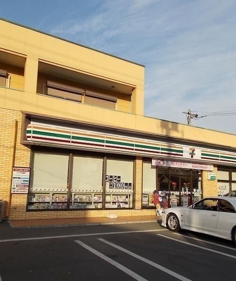 コンビニ　セブンイレブン長淵店（コンビニ）まで600m