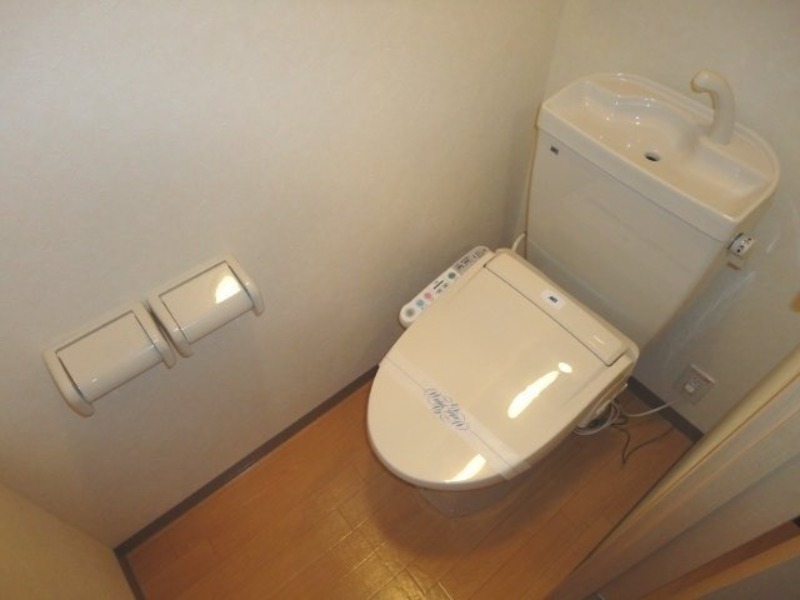 トイレ　図面と現状に相違がある場合には現状を優先