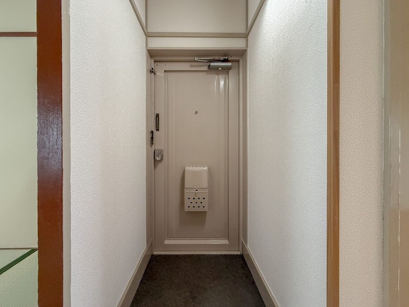 東垂水 6号棟の玄関写真
