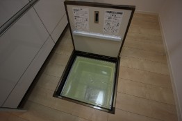 収納　※同型タイプの為、現状優先