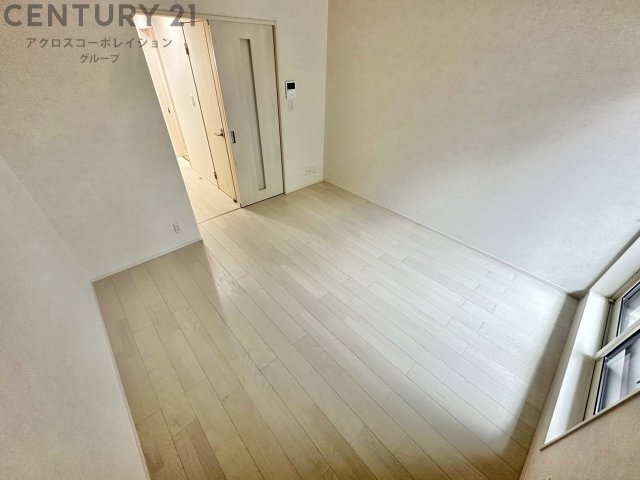 居室・リビング　エアコン付きで快適に過ごせます♪