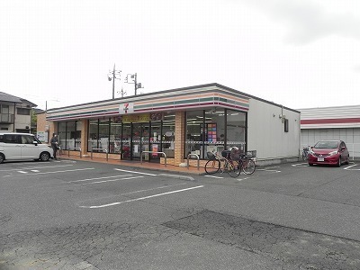 コンビニ　セブン・イレブン柏松葉町店（コンビニ）まで900m