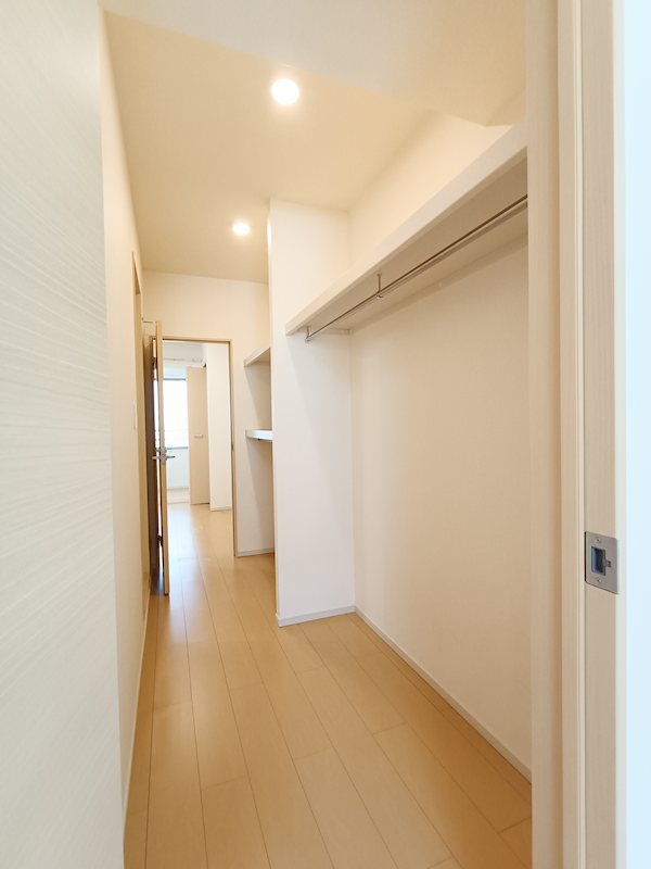 収納　※間取りが反転タイプのお部屋のお写真です。