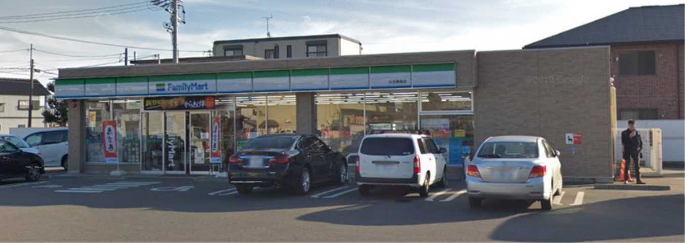 コンビニ　ファミリーマート（コンビニ）まで871m