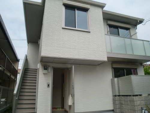建物外観　こちらの物件で新生活を始めてみませんか？