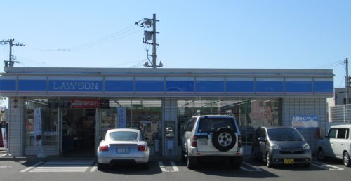 コンビニ　ローソン 高松中央インター東店（コンビニ）まで1032m