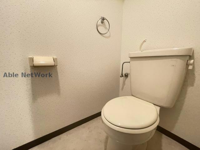 トイレ　※同物件別部屋の写真です。