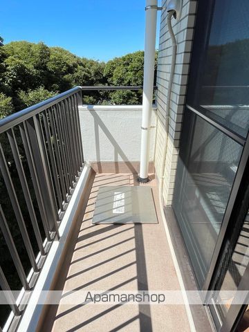 ＪＲ東海道本線 浜松駅 バス乗車時間：20分 最寄りバス停で下車 徒歩3分 5階建 築41年の内装写真