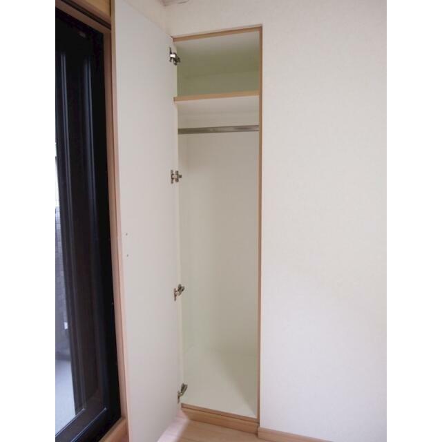 収納　クローゼット