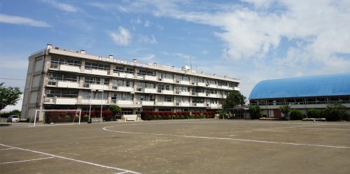 中学校　朝霞市立朝霞第五中学校（中学校）まで396m