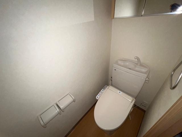 トイレ　シャワー付トイレ