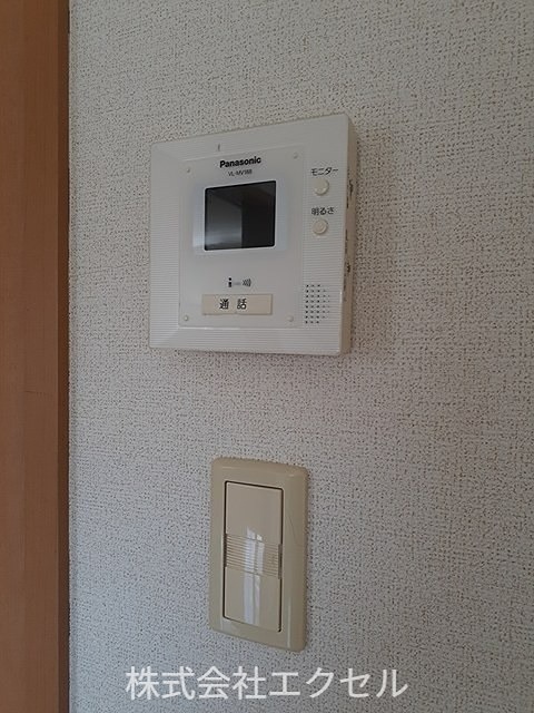 セキュリティ　モニター付きインターホンです。