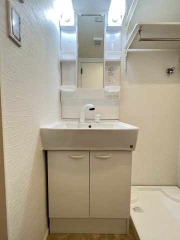 洗面設備　同一仕様写真