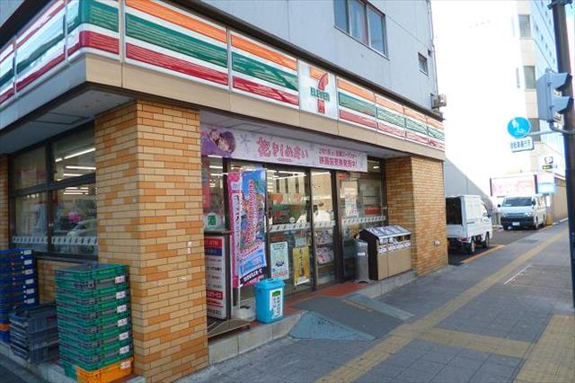 スーパー　いちご よこすかポートマーケット（スーパー）まで437m