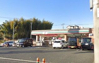 コンビニ　セブンイレブン藤沢菖蒲沢店（コンビニ）まで1214m
