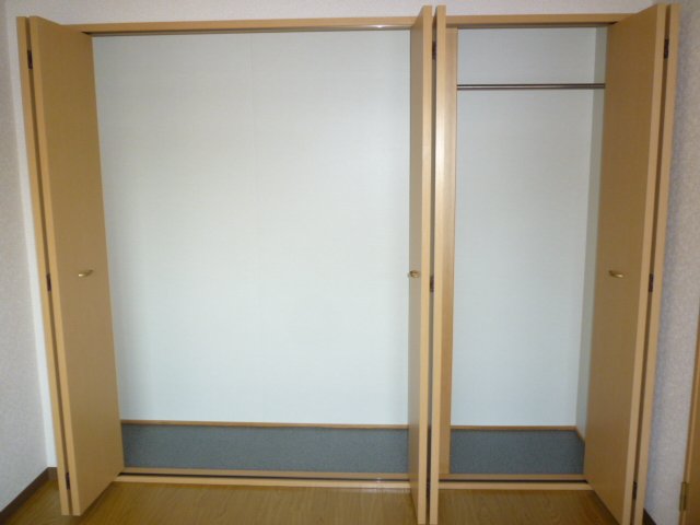 収納　クローゼット