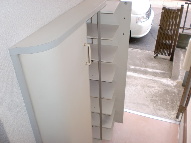 玄関　シューズBOX付