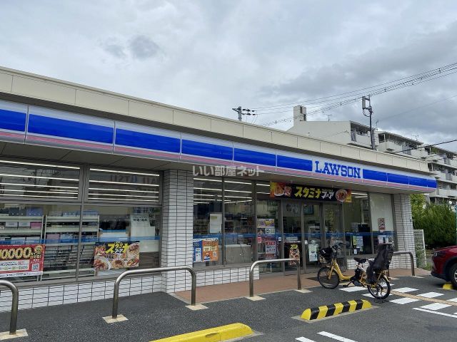 コンビニ　ローソン 八尾西山本町一丁目店（コンビニ）まで169m