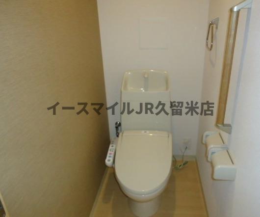 トイレ　落ち着いたトイレです
