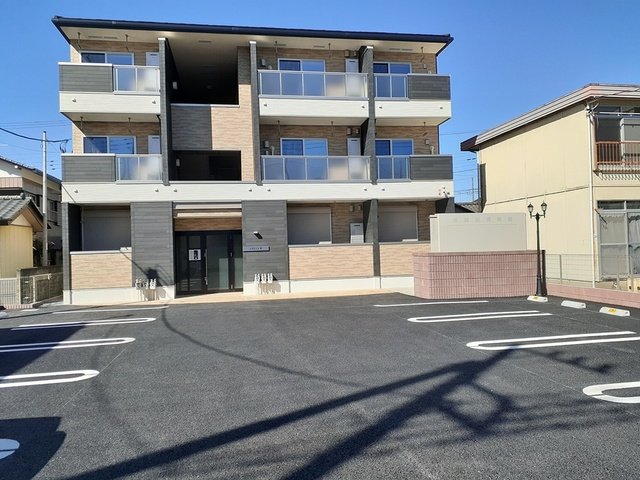 駐車場　駐車場完備です