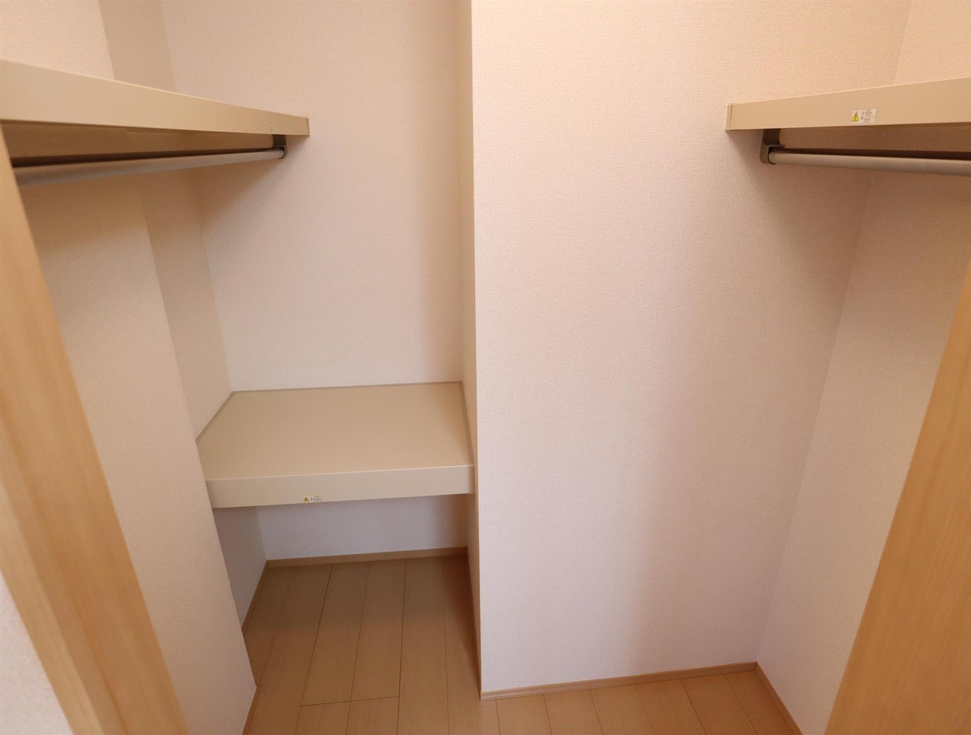 収納　ウォークインクローゼット
