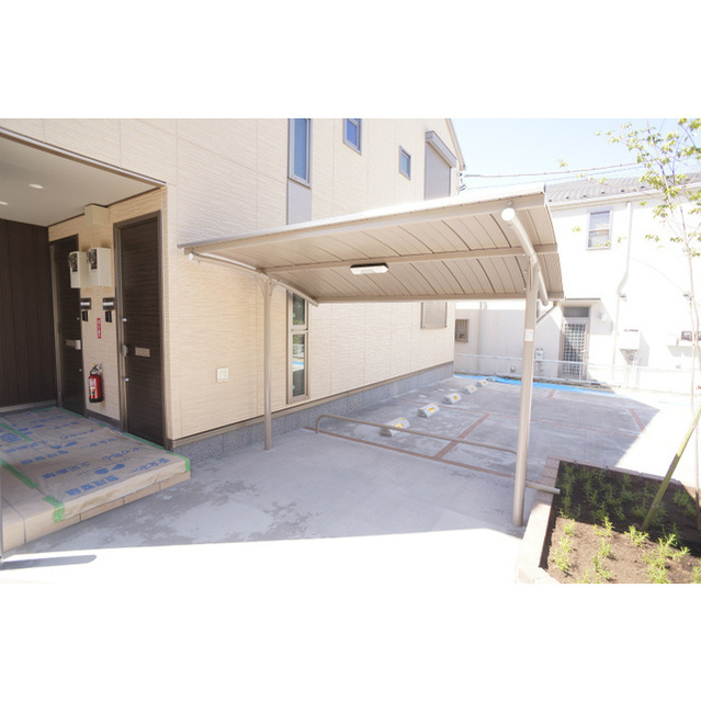 その他　無料の屋根付き駐輪場