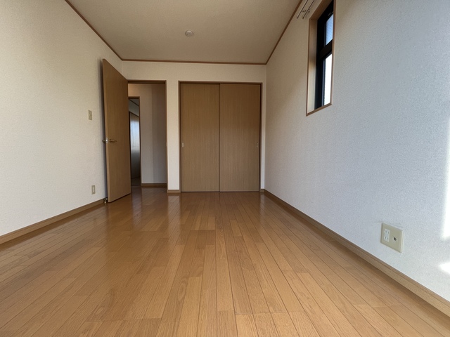 その他部屋・スペース　★明るい洋室で住み心地が良さそうですね★