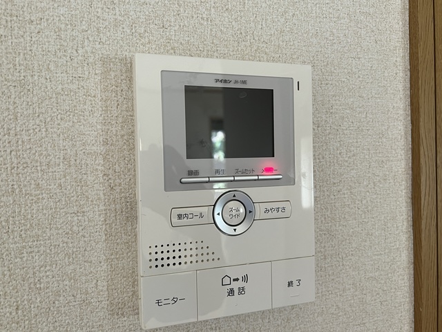 セキュリティ　★モニタ付きインターホンでセキュリティ面も安心ですね★