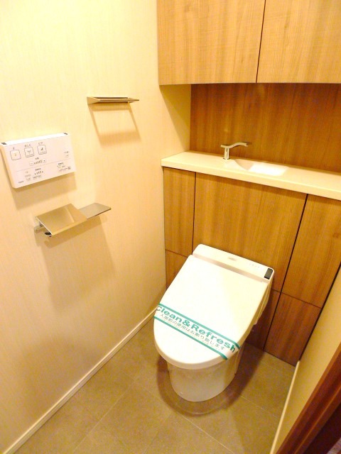 名鉄名古屋本線 名鉄名古屋駅 徒歩10分 42階建 築4年のトイレ写真