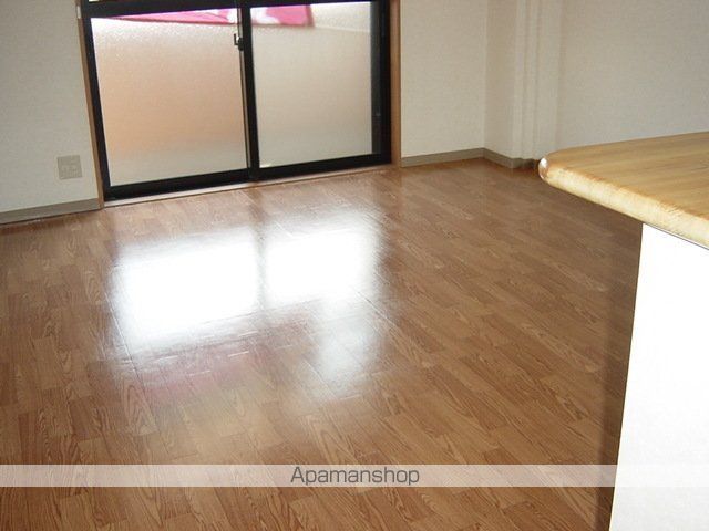 グランチェスタの居間写真