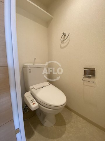 トイレ　ユーレジデンス淀屋橋　温水洗浄便座