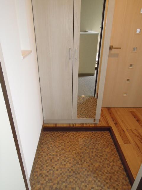 玄関　他の部屋です