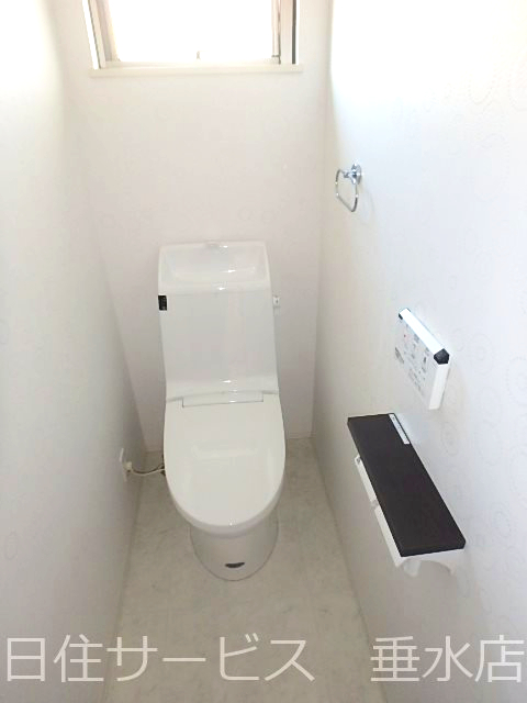 トイレ　落ち着いたトイレです