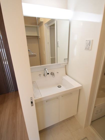 トイレ　※同物件、別部屋になります。