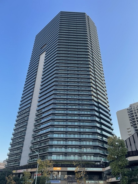 建物外観　地上４３階建のタワーマンション