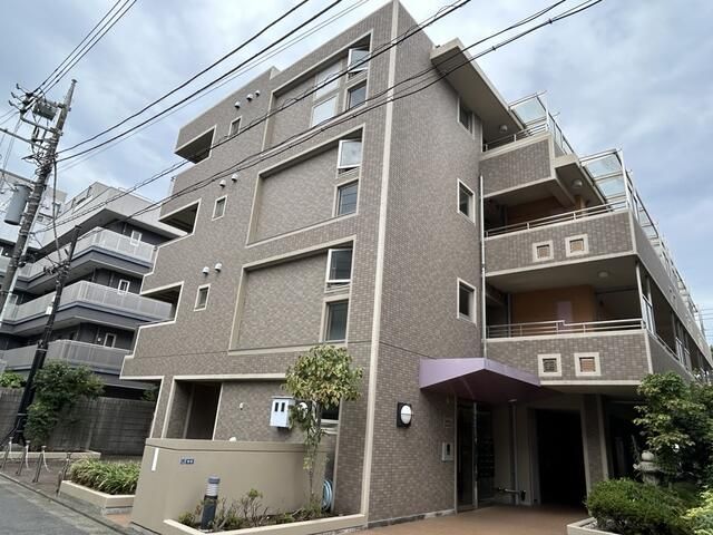 建物外観　落ち着いた雰囲気の外観です