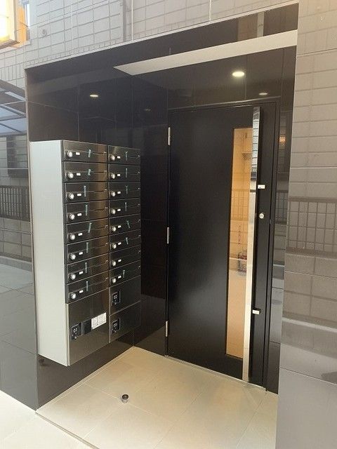 エントランス　★お問い合わせはタウンハウジングまで★