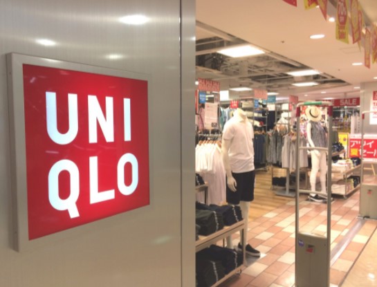 ショッピングセンター　ユニクロ浅草ROX店（ショッピングセンター）まで592m