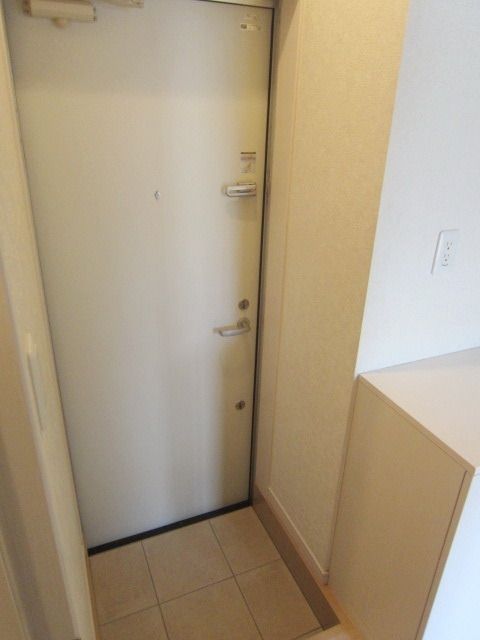 玄関　★靴箱のついた玄関です★