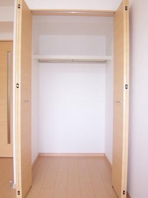収納　フィース日暮里　荒川区東日暮里3