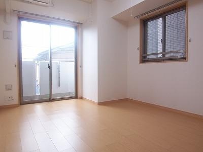居室・リビング　（別タイプ参考写真）フィース日暮里　荒川区東日暮里3