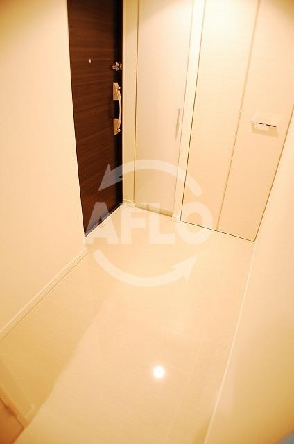 玄関　S-RESIDENCE難波Briller　玄関スペース