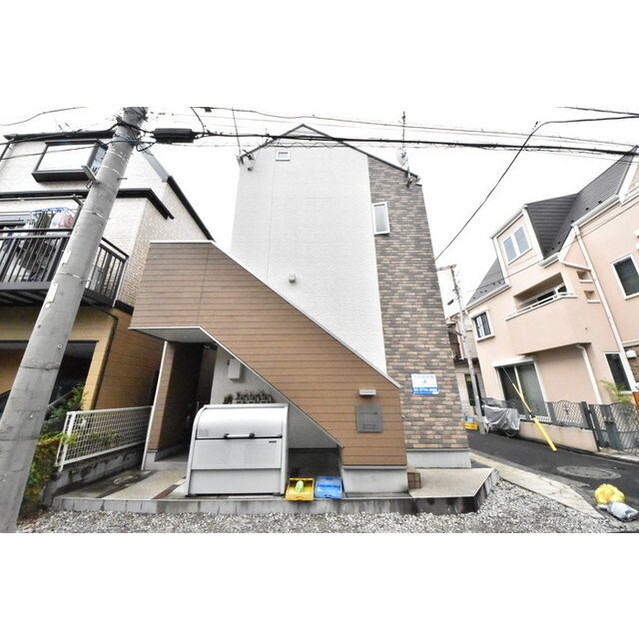 建物外観　落ち着いた雰囲気の外観です