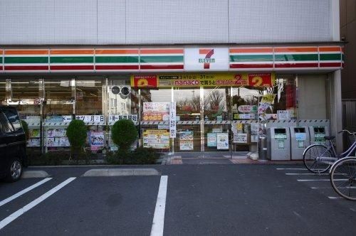 コンビニ　セブンイレブン北区滝野川3丁目店（コンビニ）まで370m