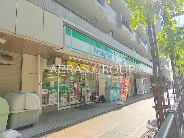 コンビニ　ファミリーマート 丸萬小平南口店（コンビニ）まで296m