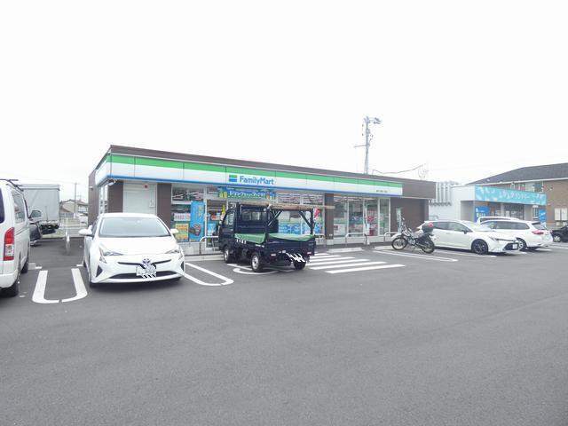 コンビニ　ファミリーマート稲沢松下店（コンビニ）まで217m