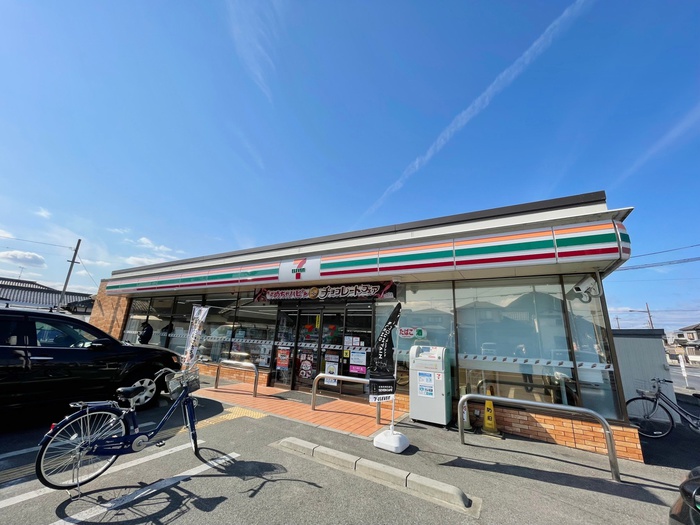 コンビニ　セブンイレブン野洲行畑1丁目店（コンビニ）まで400m